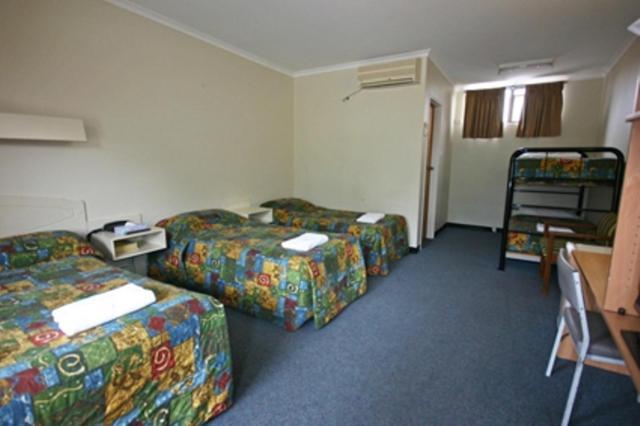 Red Cedars Motel Κανμπέρα Εξωτερικό φωτογραφία