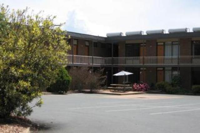 Red Cedars Motel Κανμπέρα Εξωτερικό φωτογραφία
