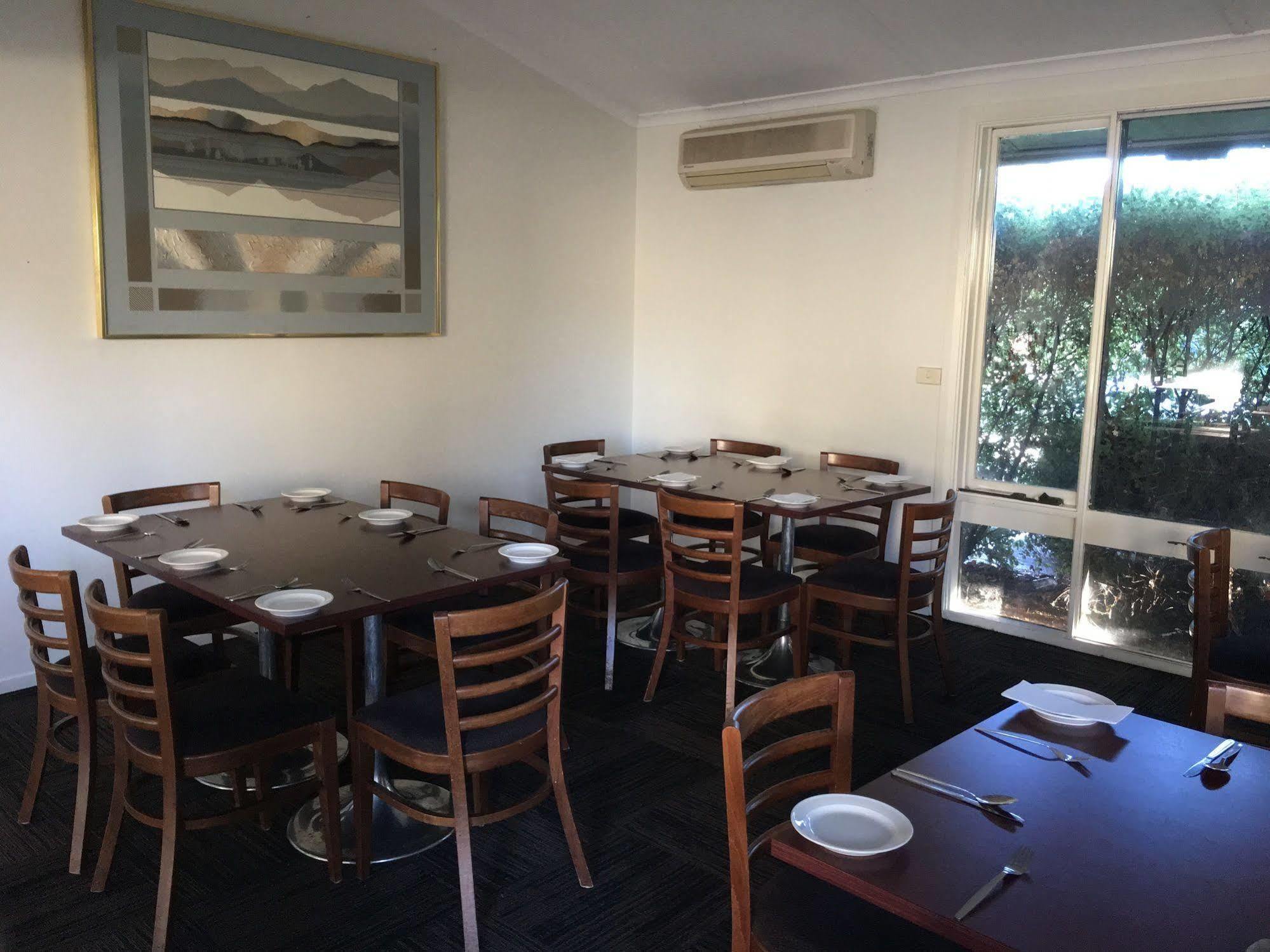 Red Cedars Motel Κανμπέρα Εξωτερικό φωτογραφία