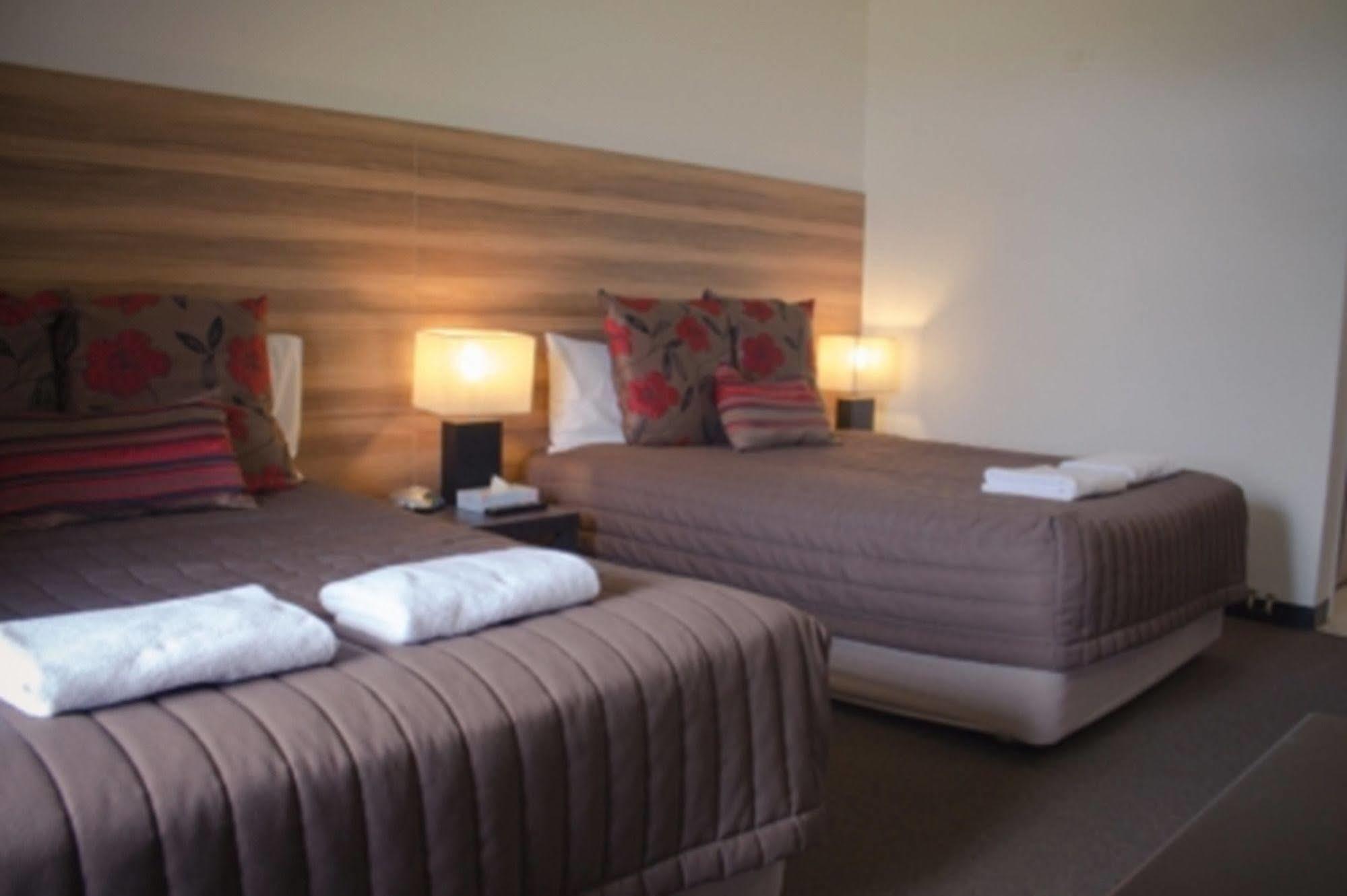 Red Cedars Motel Κανμπέρα Εξωτερικό φωτογραφία