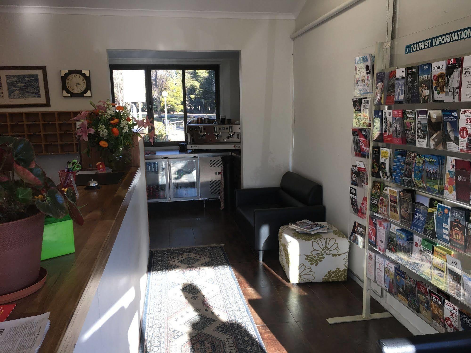 Red Cedars Motel Κανμπέρα Εξωτερικό φωτογραφία