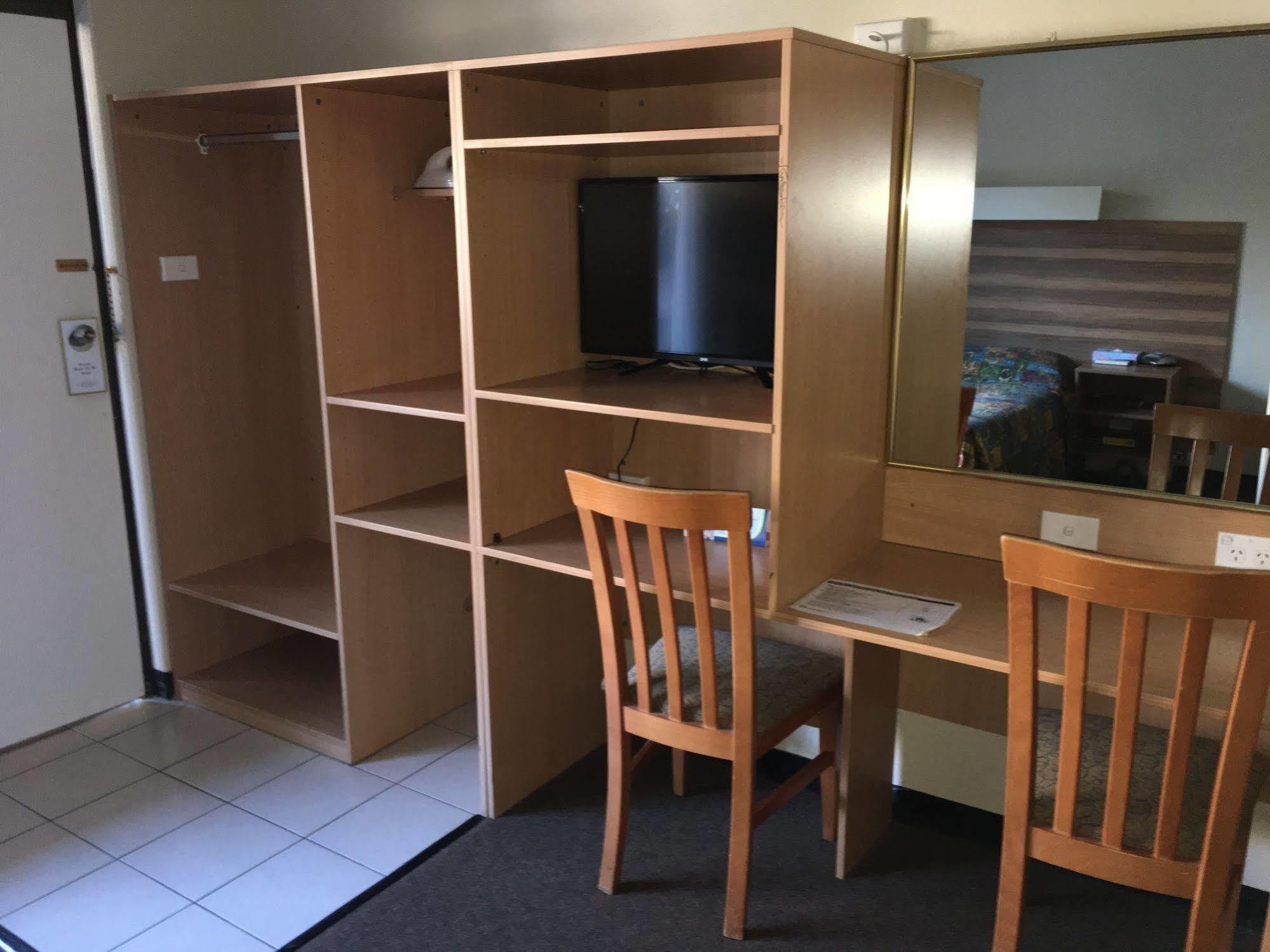 Red Cedars Motel Κανμπέρα Εξωτερικό φωτογραφία