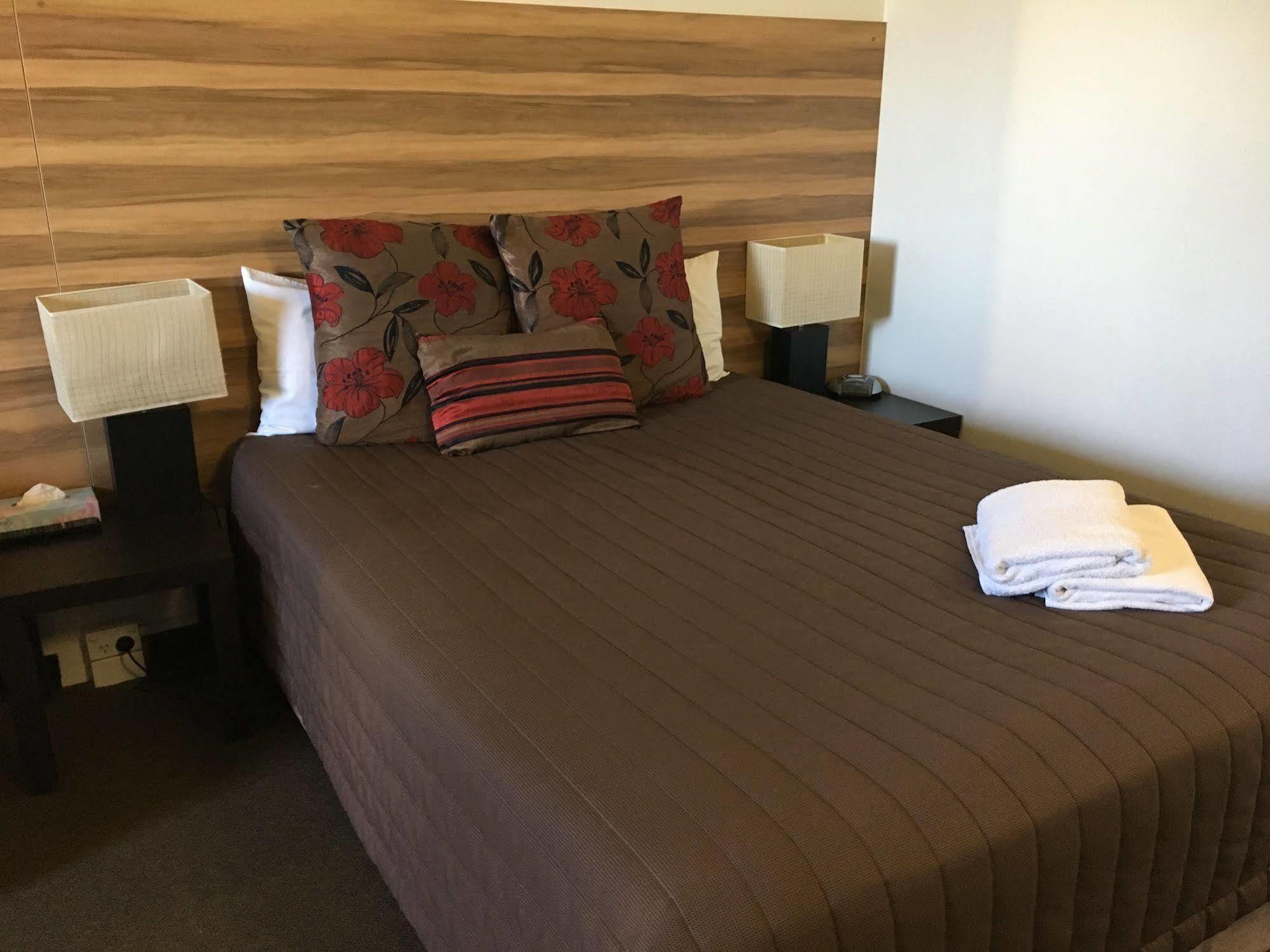 Red Cedars Motel Κανμπέρα Εξωτερικό φωτογραφία